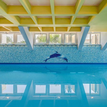Blue Dolphin Apartment - Private Indoor Pool, Jacuzzi, Garden Split Eksteriør billede
